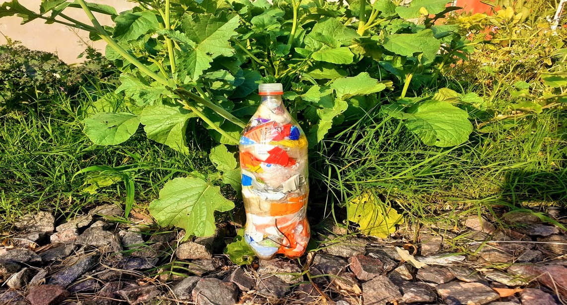Tu botella reutilizable con funda en ecobotellas